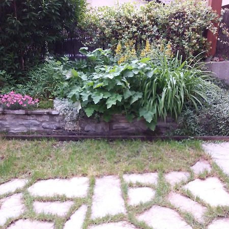Appartement Dans Maison De Village Crots Zewnętrze zdjęcie