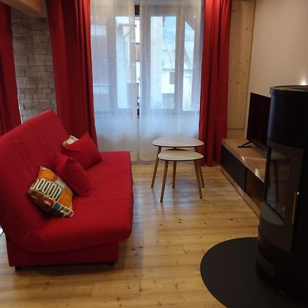 Appartement Dans Maison De Village Crots Zewnętrze zdjęcie