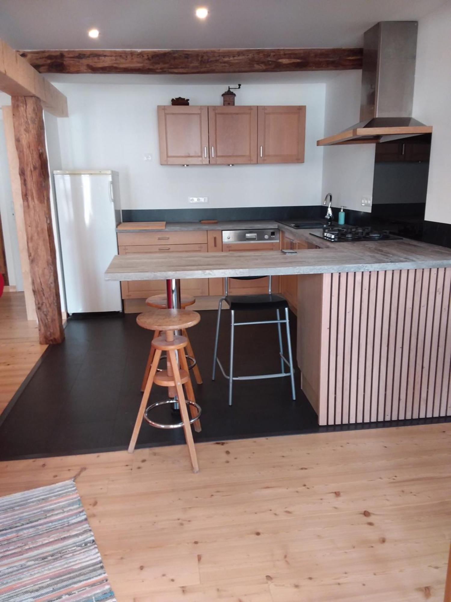 Appartement Dans Maison De Village Crots Zewnętrze zdjęcie