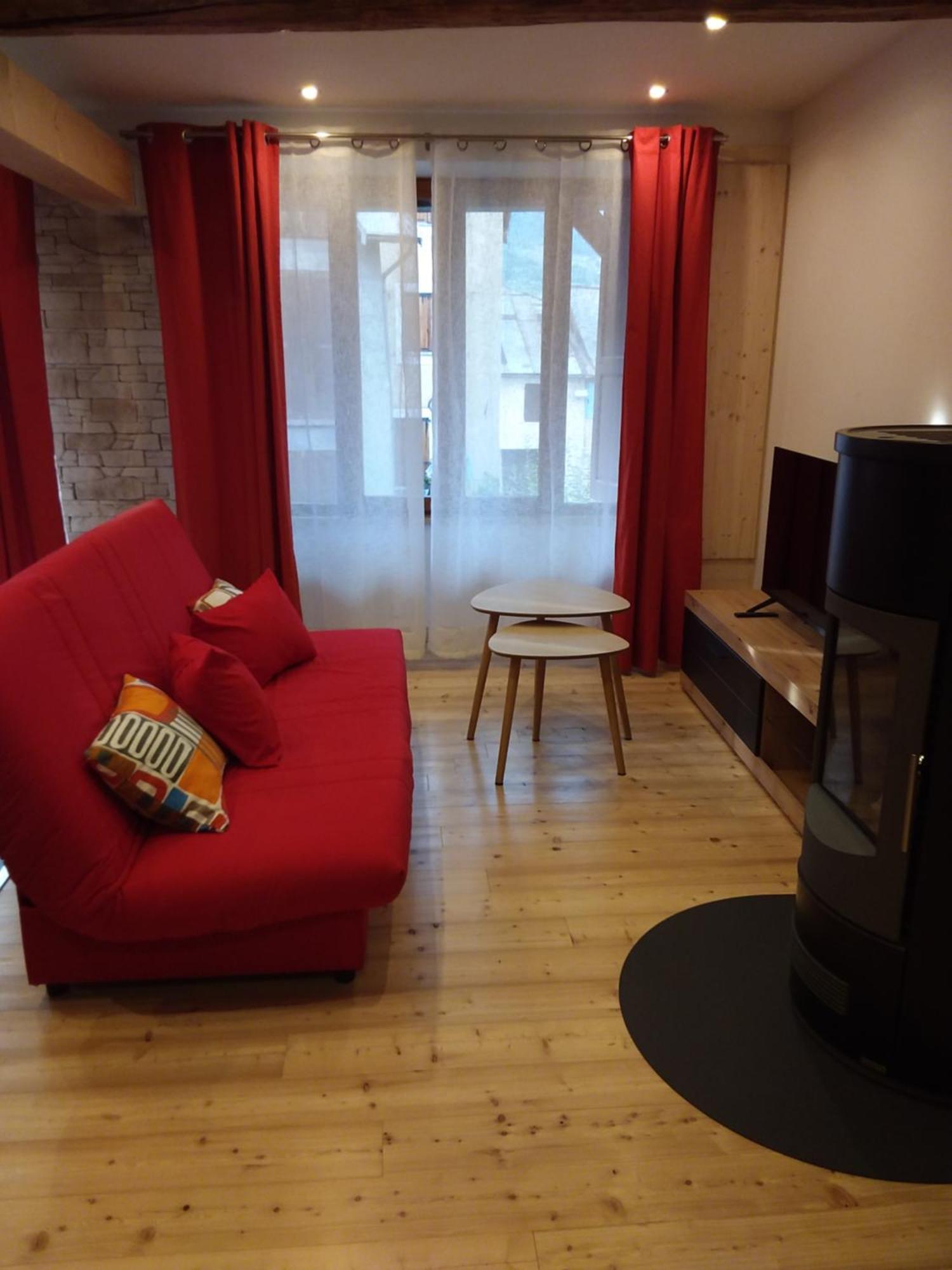 Appartement Dans Maison De Village Crots Zewnętrze zdjęcie